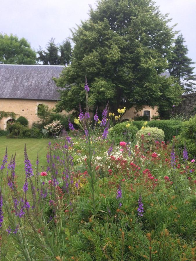 De ma fenetre Bed and Breakfast Saint-Martin-des-Entrées Buitenkant foto